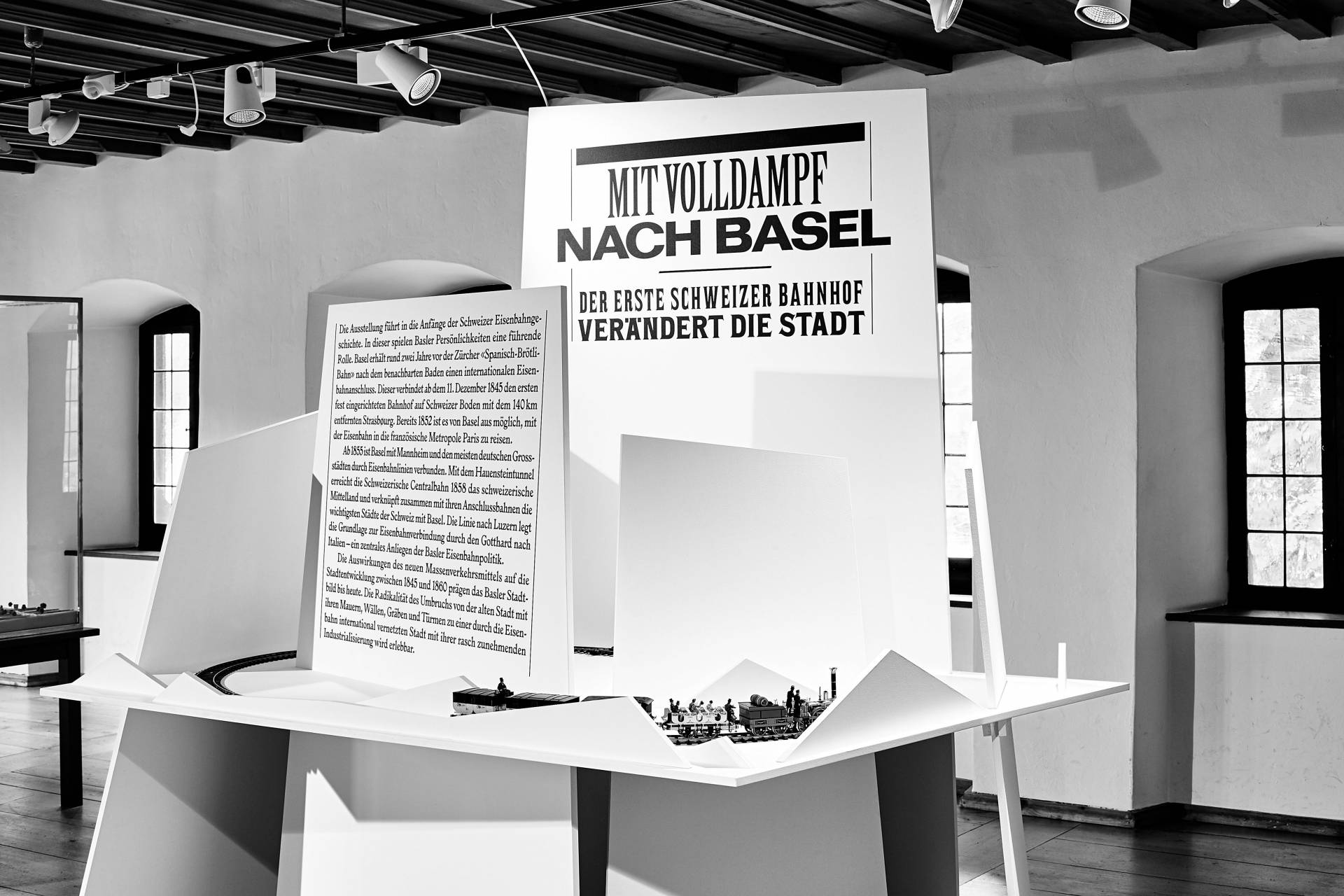 Ausstellungsgrafik »Mit Volldampf nach Basel« für das Museum Kleines Klingental, Basel